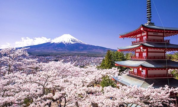 יפן, נוף ציורי של הרים