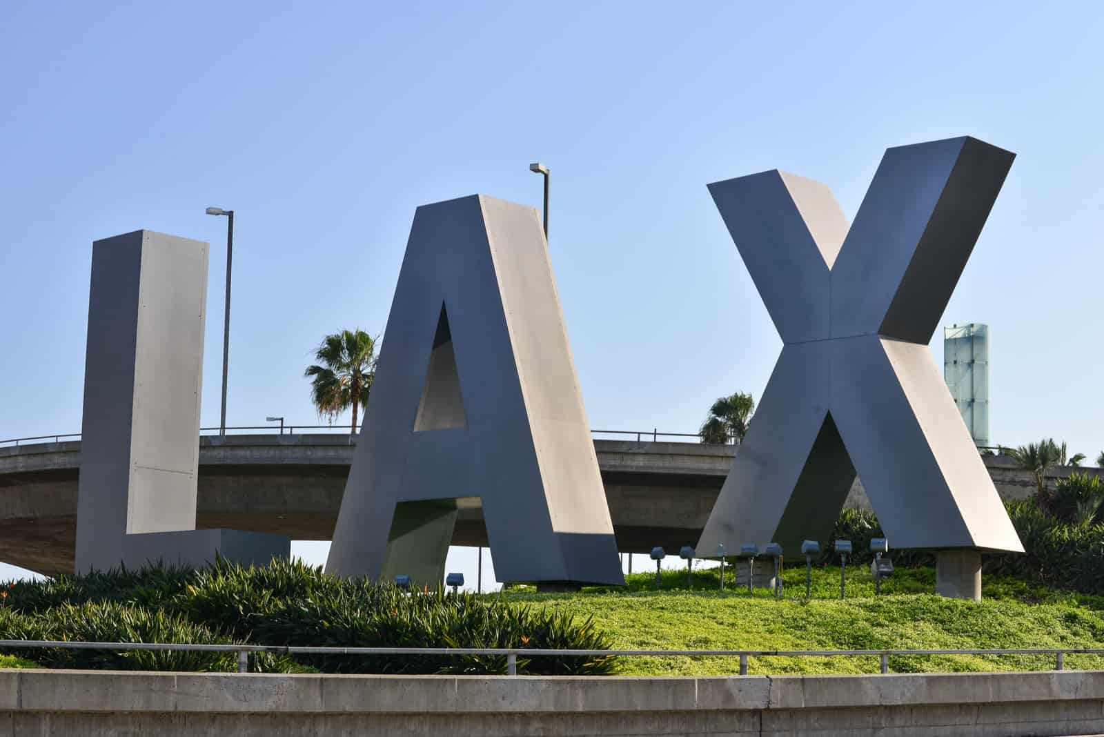 שדה התעופה LAX - קנאביס כבר לא אסור